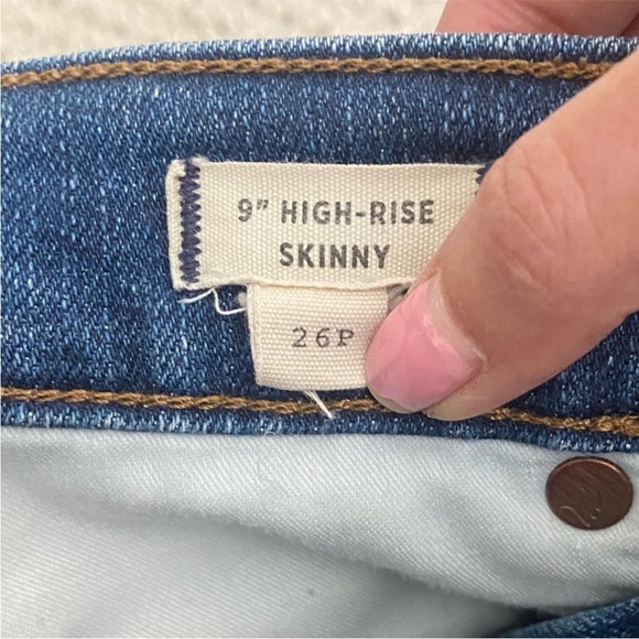 Madewell High Rise Skinny Jeans - Picture 4 of 9